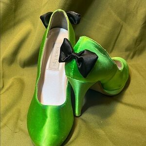 Touch Ups Lime Green Pumps